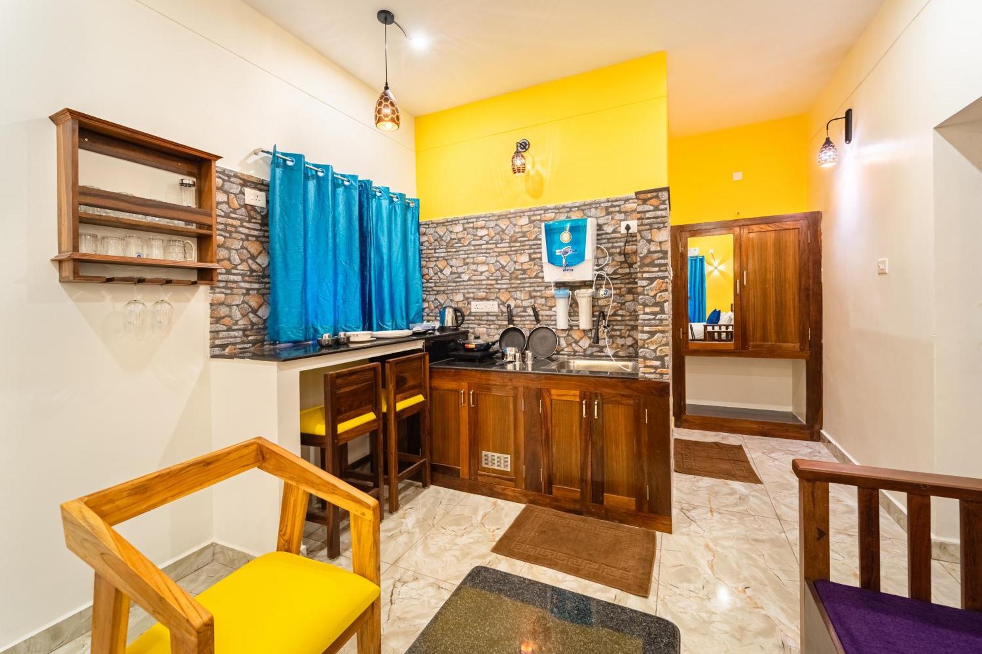 Teak Leaf Gateway Villa With Swimming Pool Indoor Games Kālapettai Exterior foto