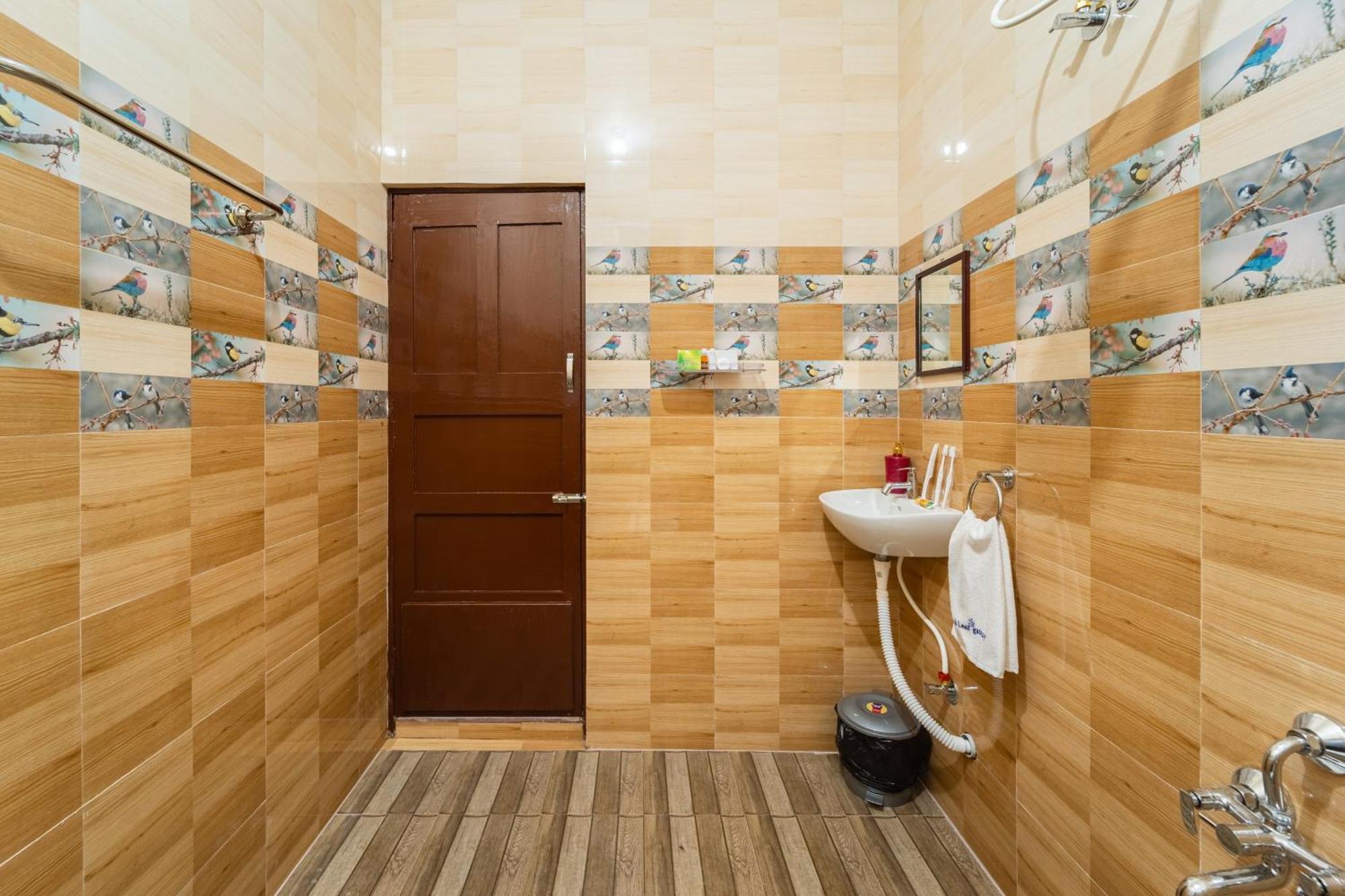 Teak Leaf Gateway Villa With Swimming Pool Indoor Games Kālapettai Exterior foto