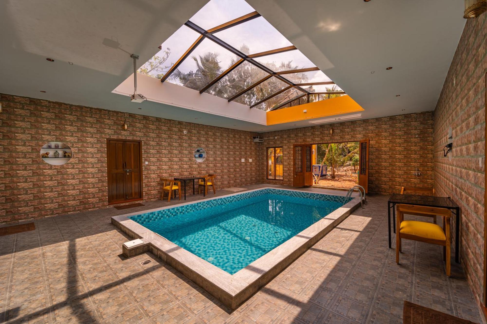 Teak Leaf Gateway Villa With Swimming Pool Indoor Games Kālapettai Exterior foto