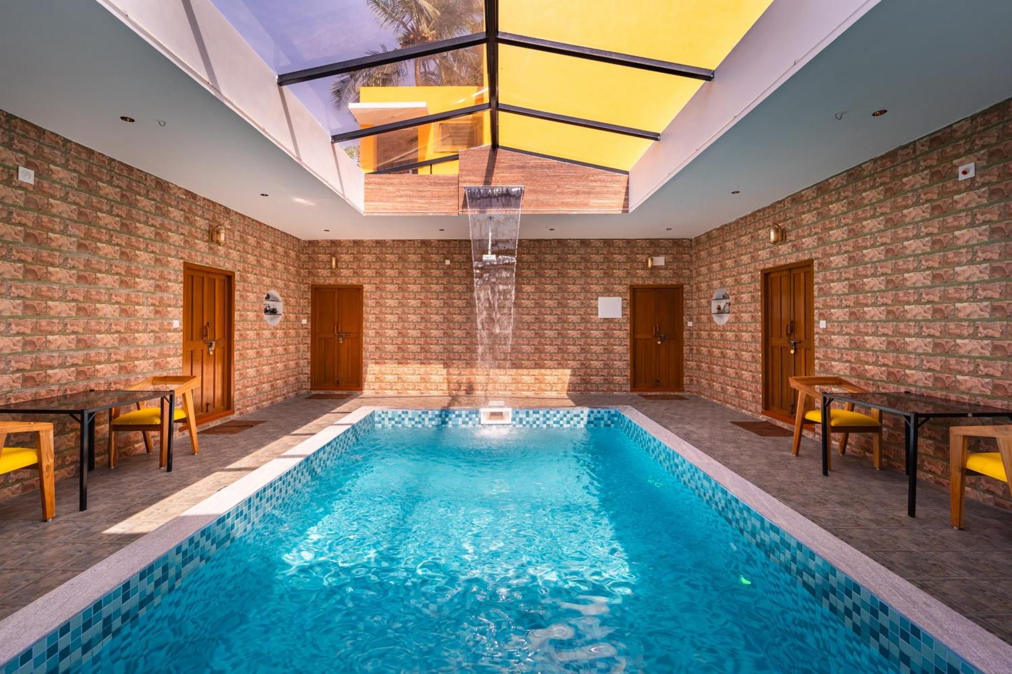 Teak Leaf Gateway Villa With Swimming Pool Indoor Games Kālapettai Exterior foto